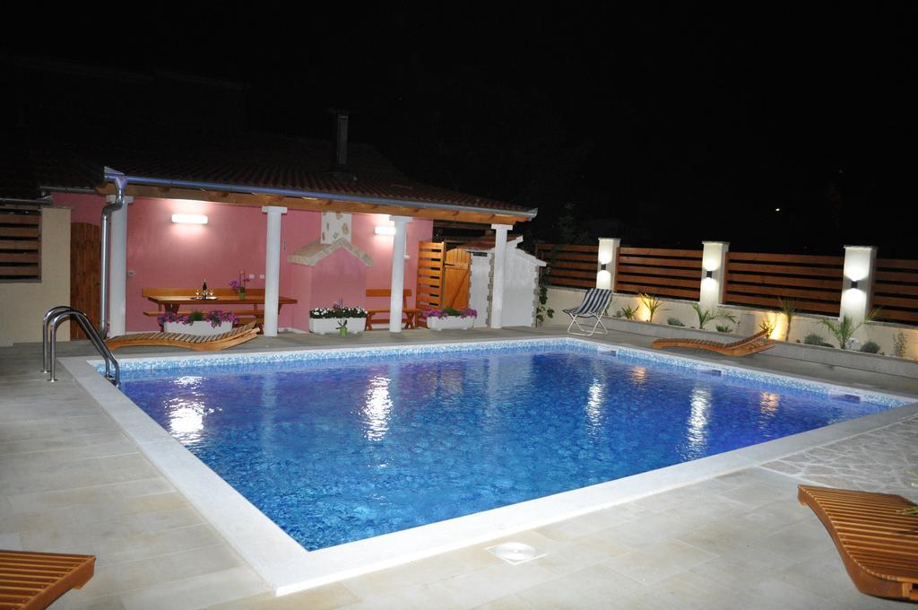 Apartmani Galeb Biograd Na Moru Exterior photo