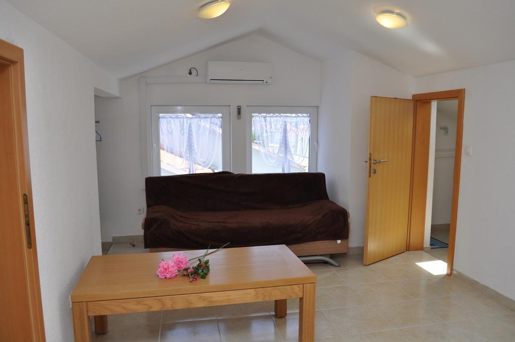 Apartmani Galeb Biograd Na Moru Exterior photo