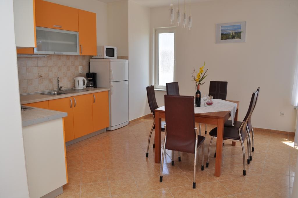 Apartmani Galeb Biograd Na Moru Exterior photo